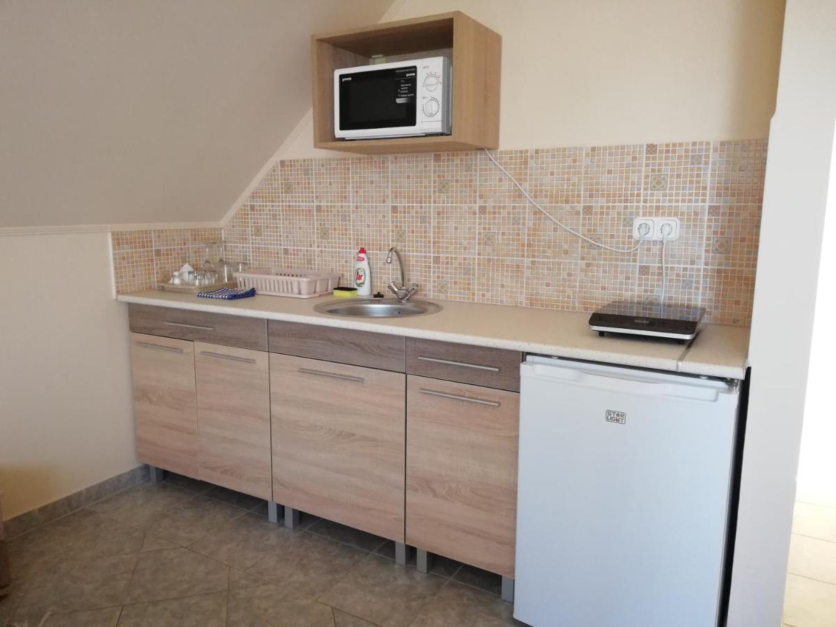 Imola Es Andrea Apartmanhaz Hajdúszoboszló Buitenkant foto