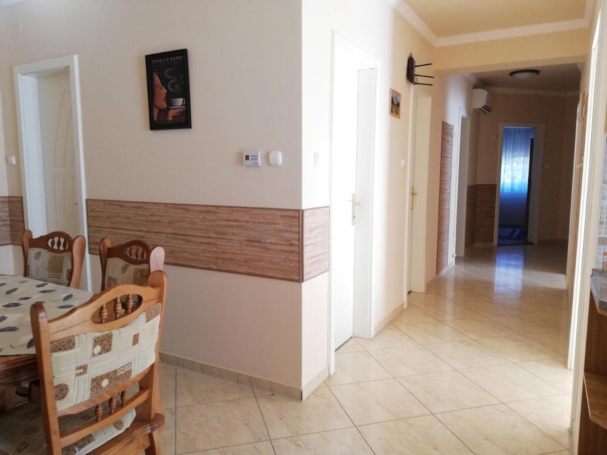 Imola Es Andrea Apartmanhaz Hajdúszoboszló Buitenkant foto