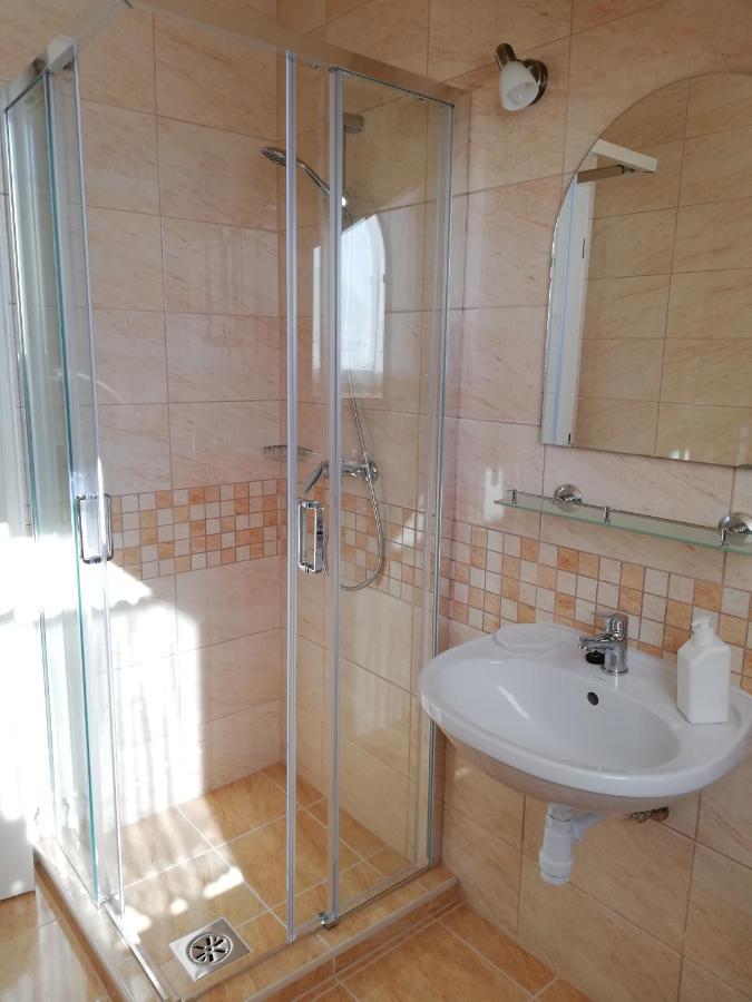 Imola Es Andrea Apartmanhaz Hajdúszoboszló Buitenkant foto