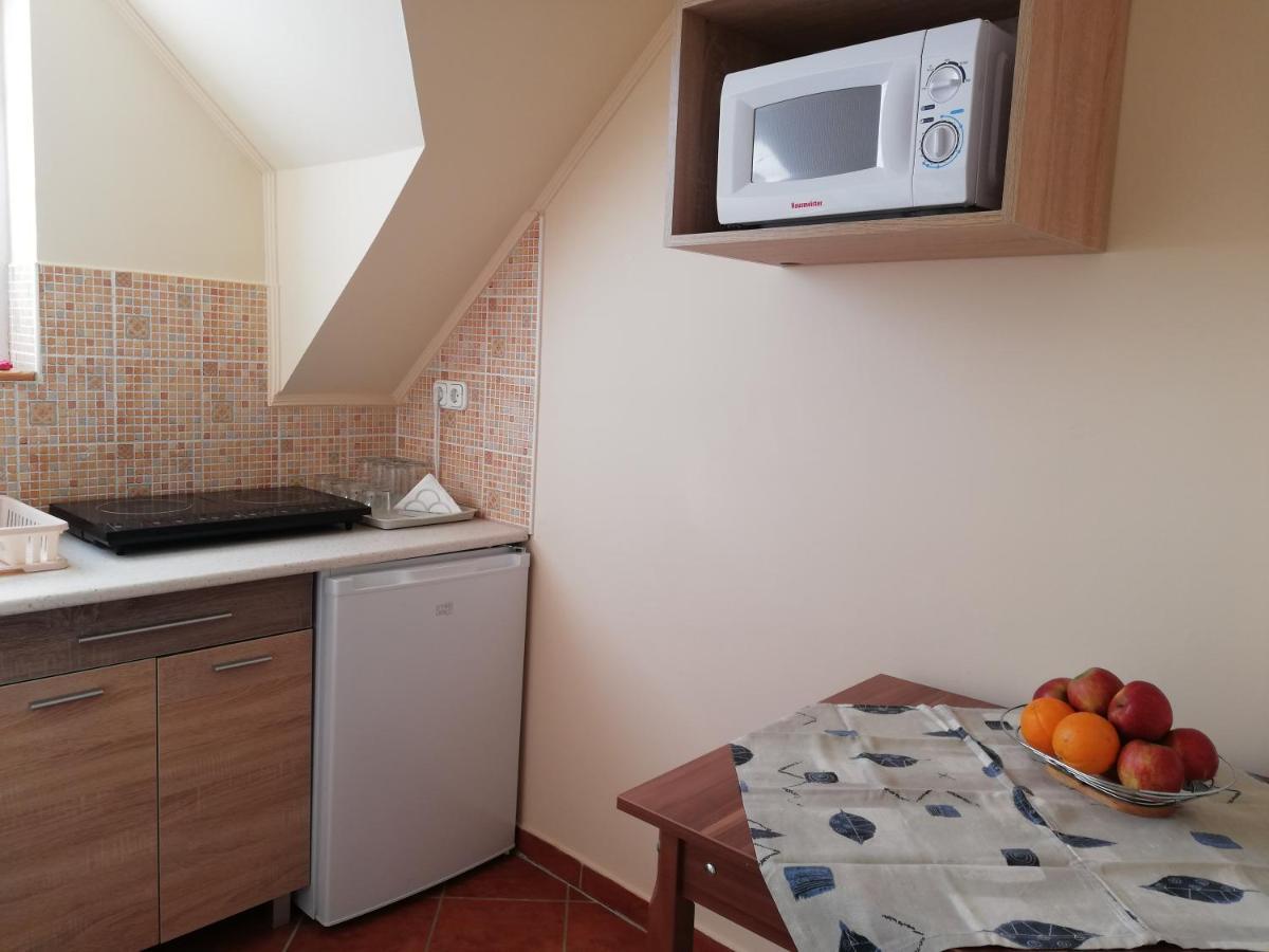 Imola Es Andrea Apartmanhaz Hajdúszoboszló Buitenkant foto